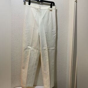 ST JOHN SIZE 4 WHITE  PANTS